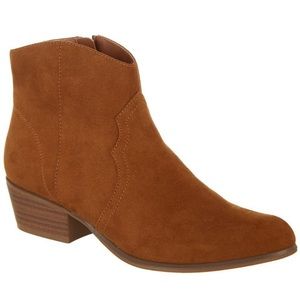 NWT UnionBay Cognac Tiara Booties